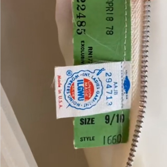 Vintage Wedding Dress - Picture 7 of 7